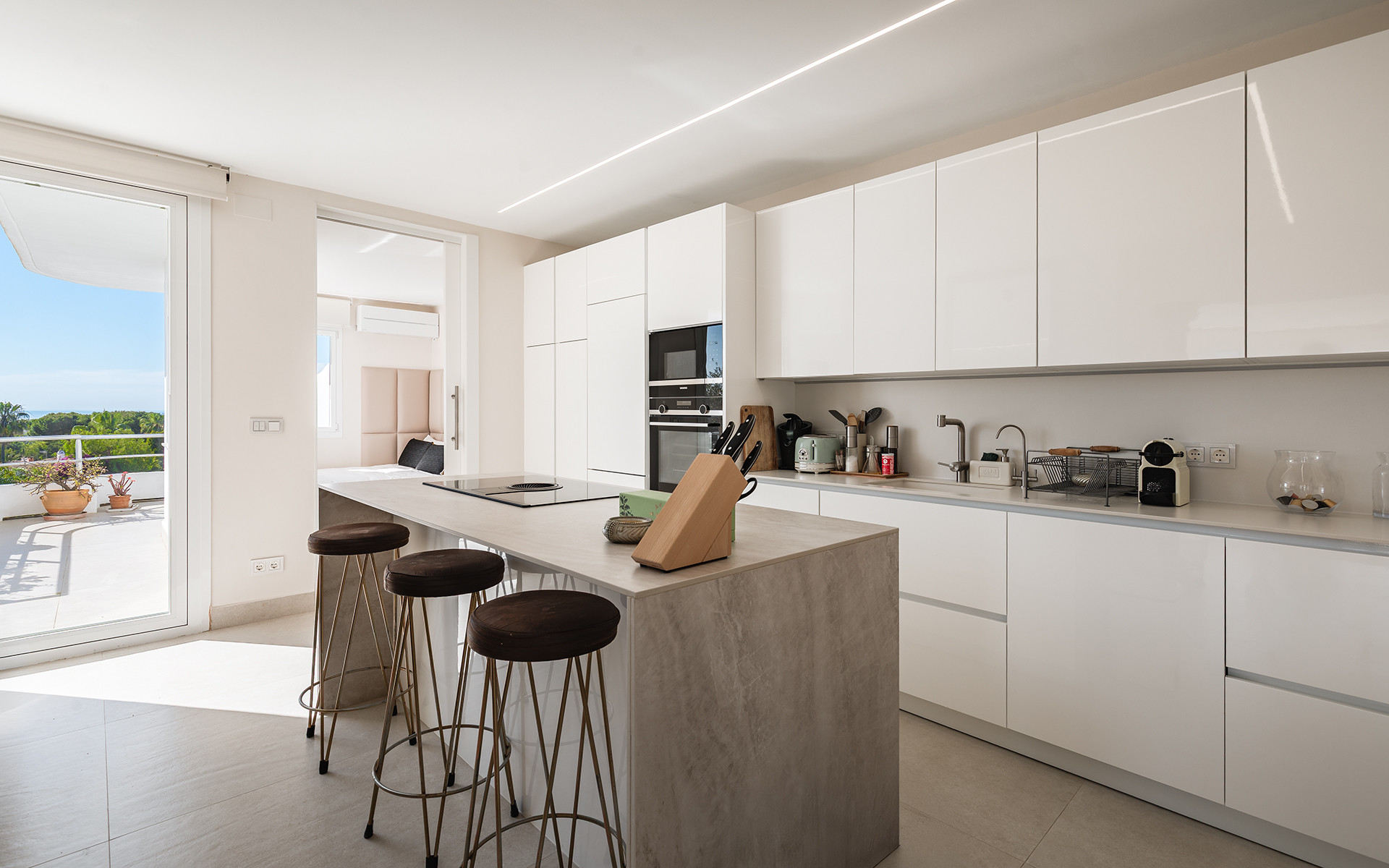 3 Bedroom Penthouse in San Pedro de Alcántara - Photo 8
