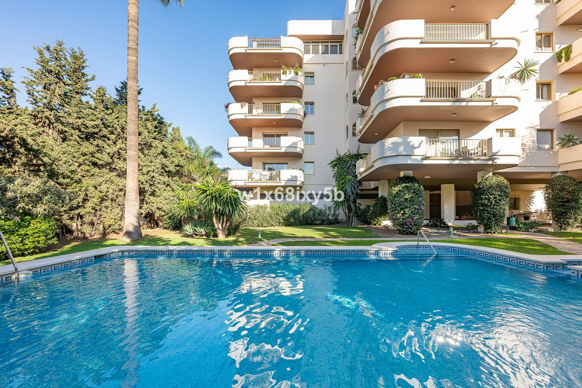 2 Bedroom Apartment in Marbella - Foto 16