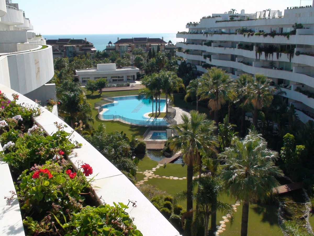 Penthouse in Nueva Andalucia