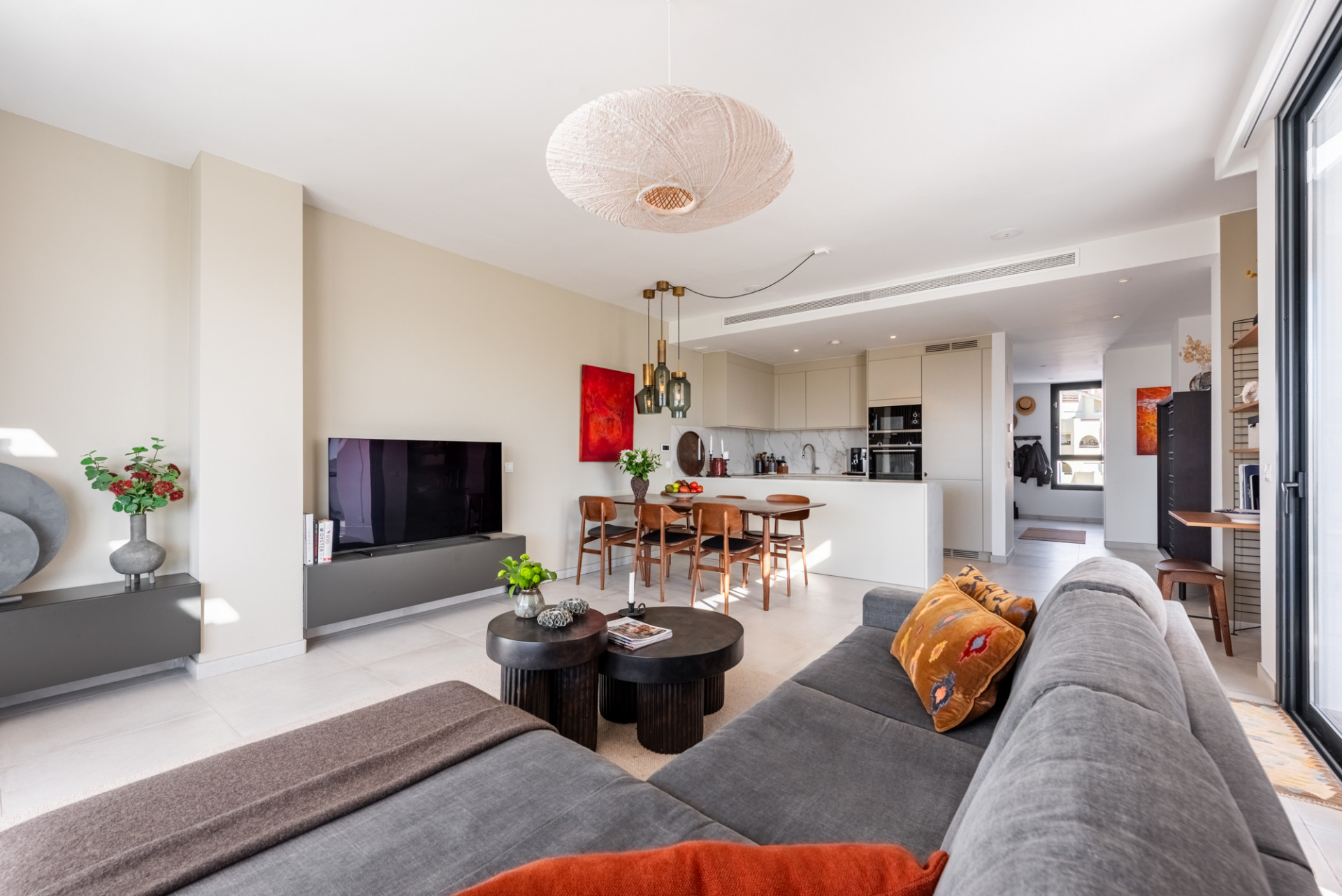 3 Bedroom Penthouse in Estepona - Photo 9