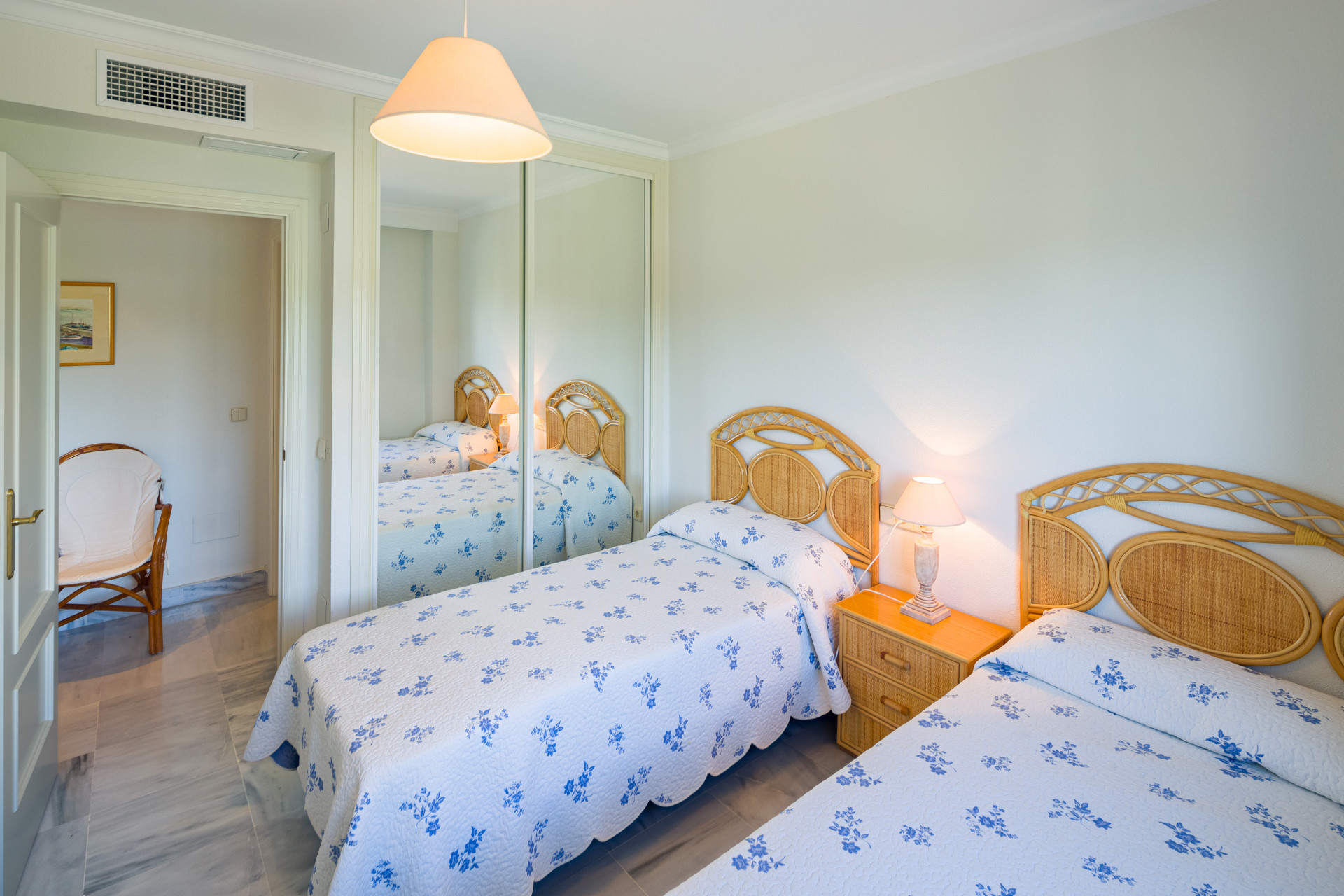 3 Bedroom Apartment in Marbella - Photo 17