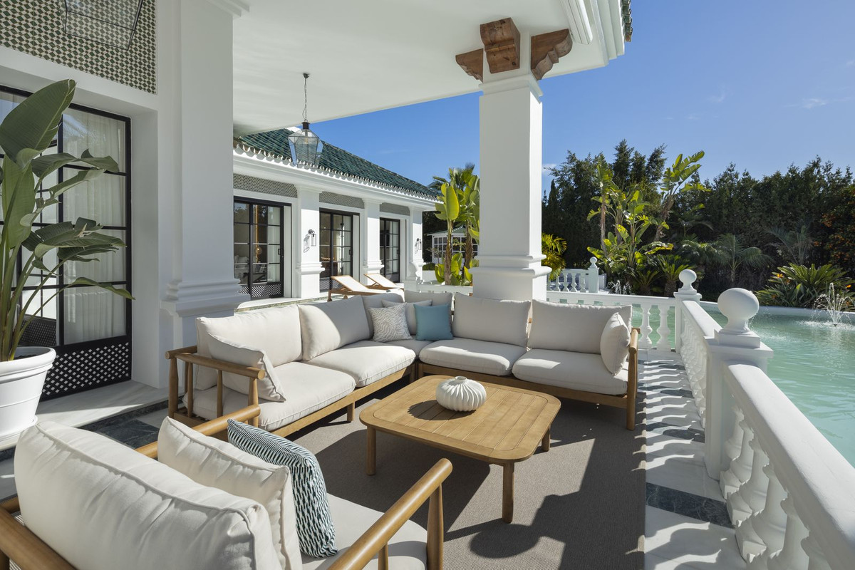 12 Bedroom Villa in Marbella - Photo 20