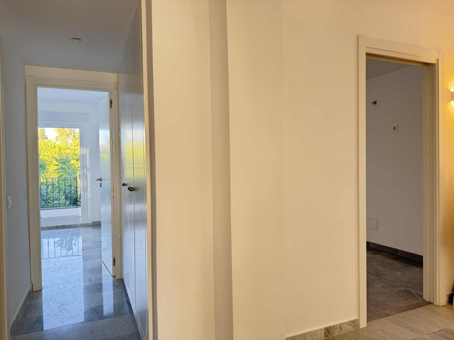 3 Bedroom Penthouse in San Pedro de Alcántara - Photo 11