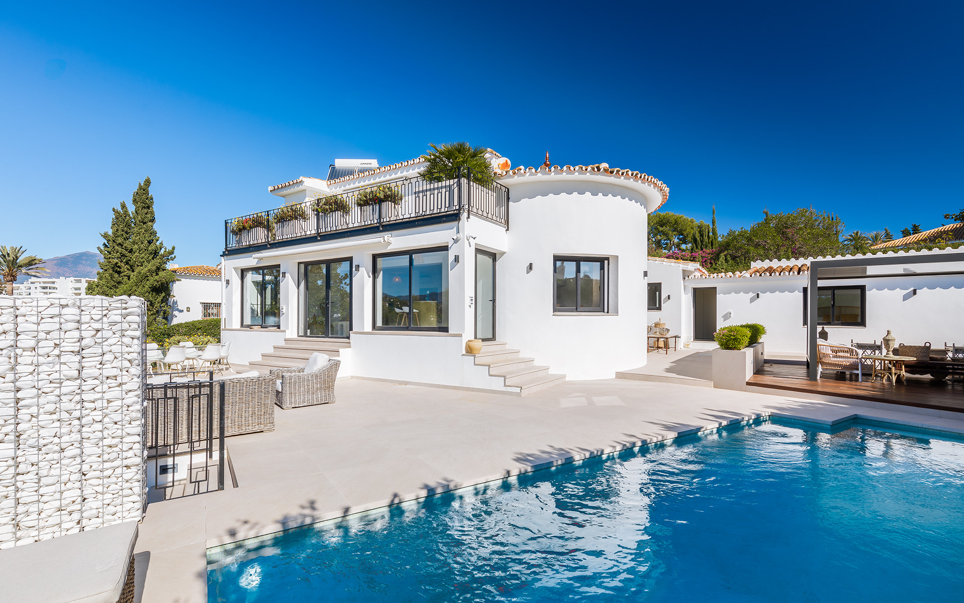 4 Bedroom Villa in San Pedro de Alcántara - Photo 8