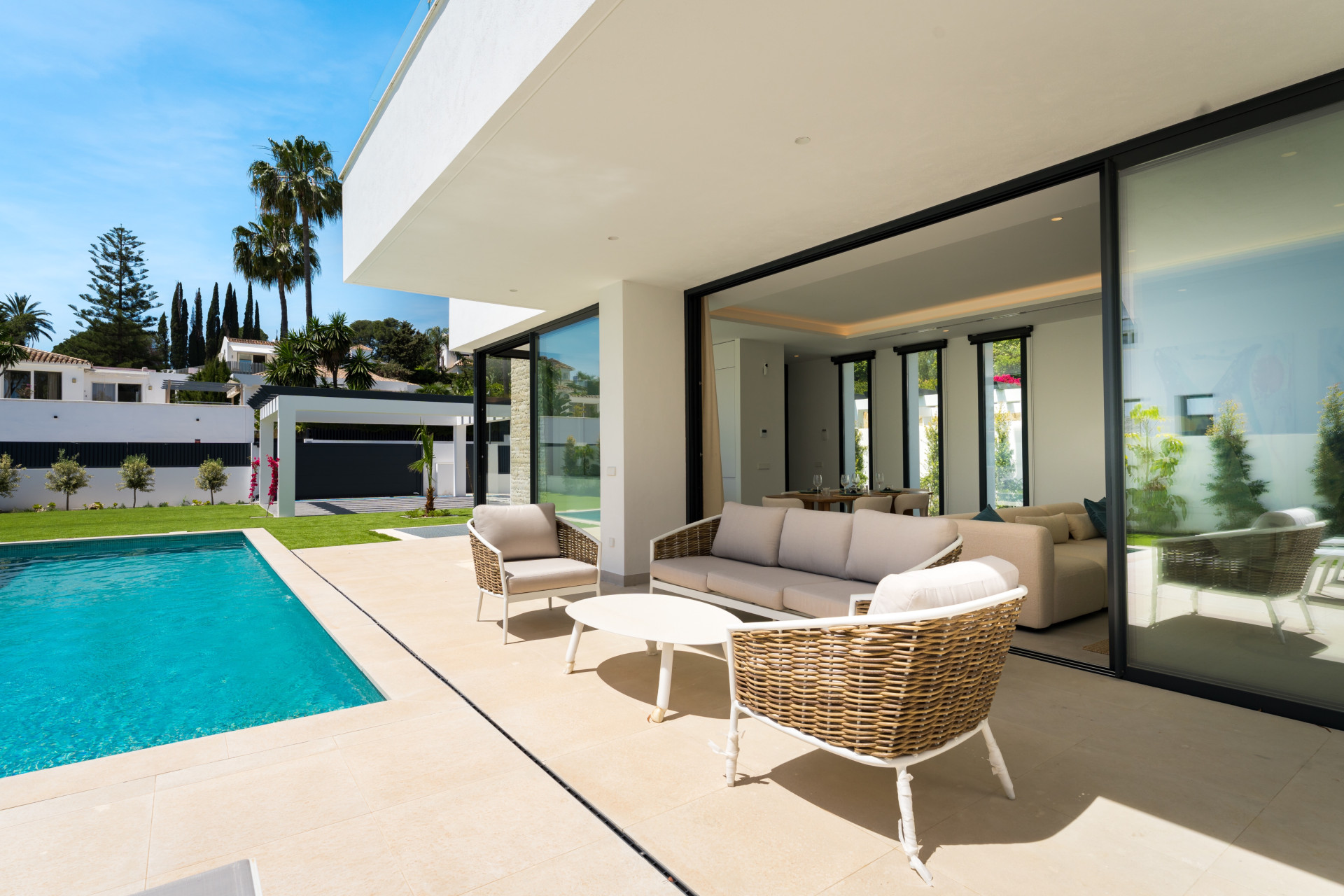 5 Bedroom Villa in Estepona - Photo 10