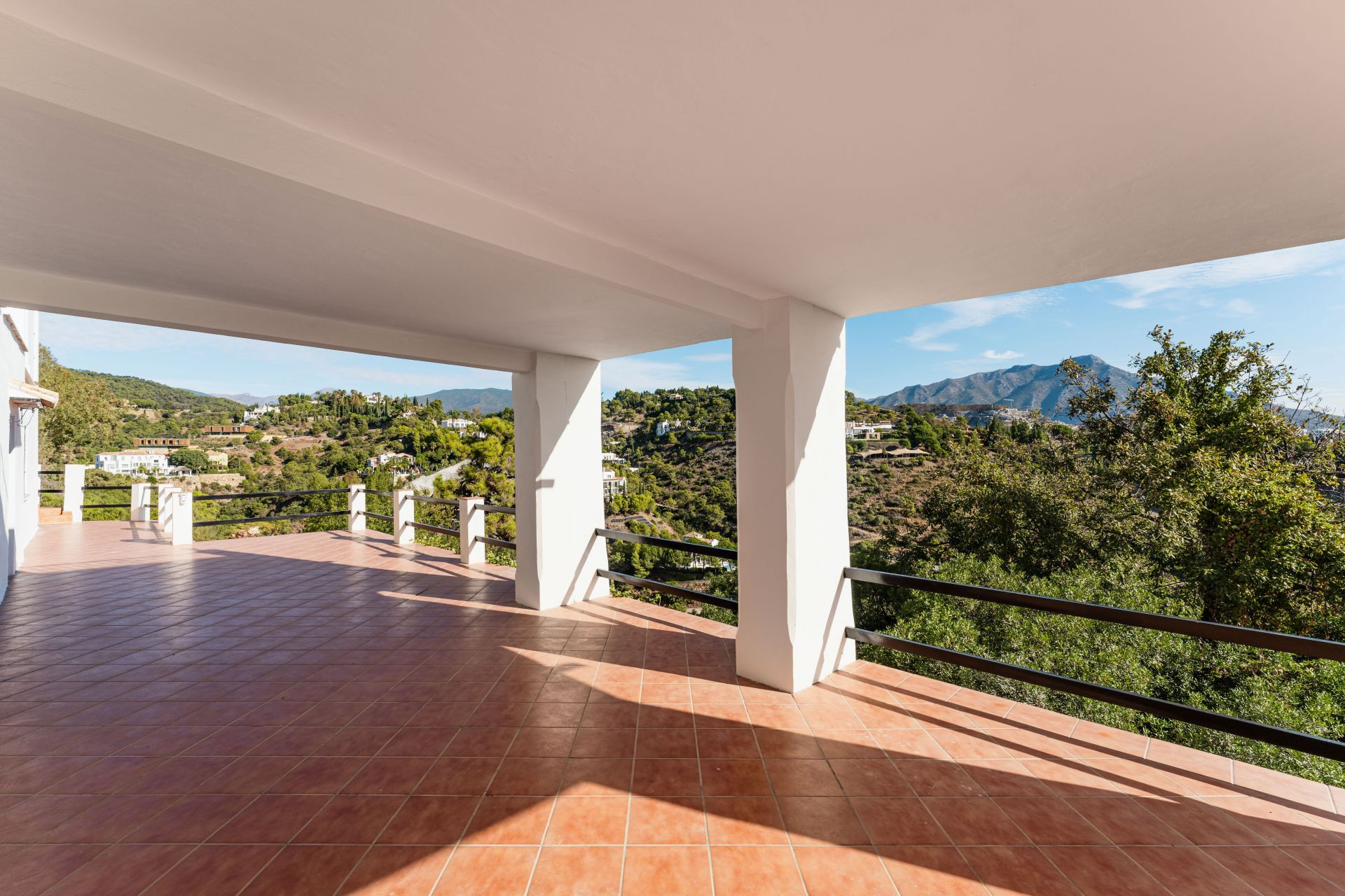 6 Bedroom Villa in Benahavís - Foto 27