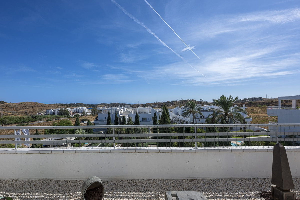 5 Bedroom Penthouse in Mijas - Photo 20