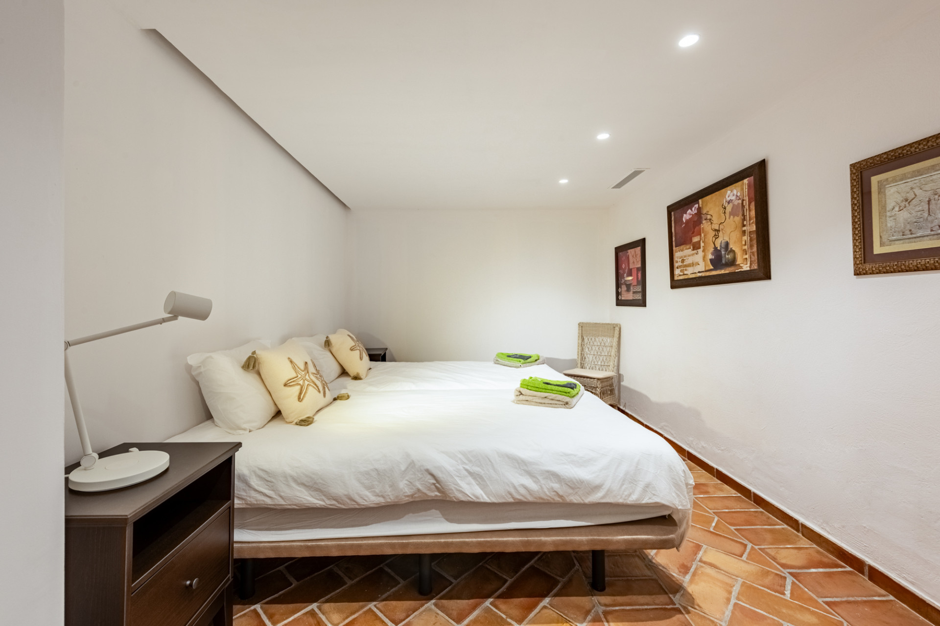 5 Bedroom Villa in Casares - Photo 25