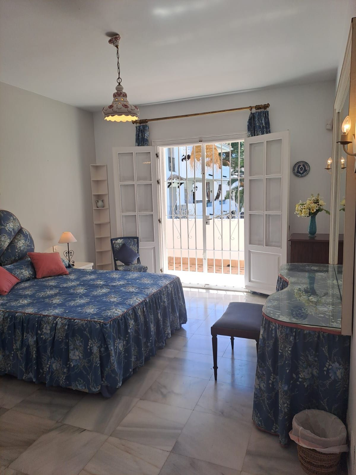 3 Bedroom Apartment in Estepona - Photo 15