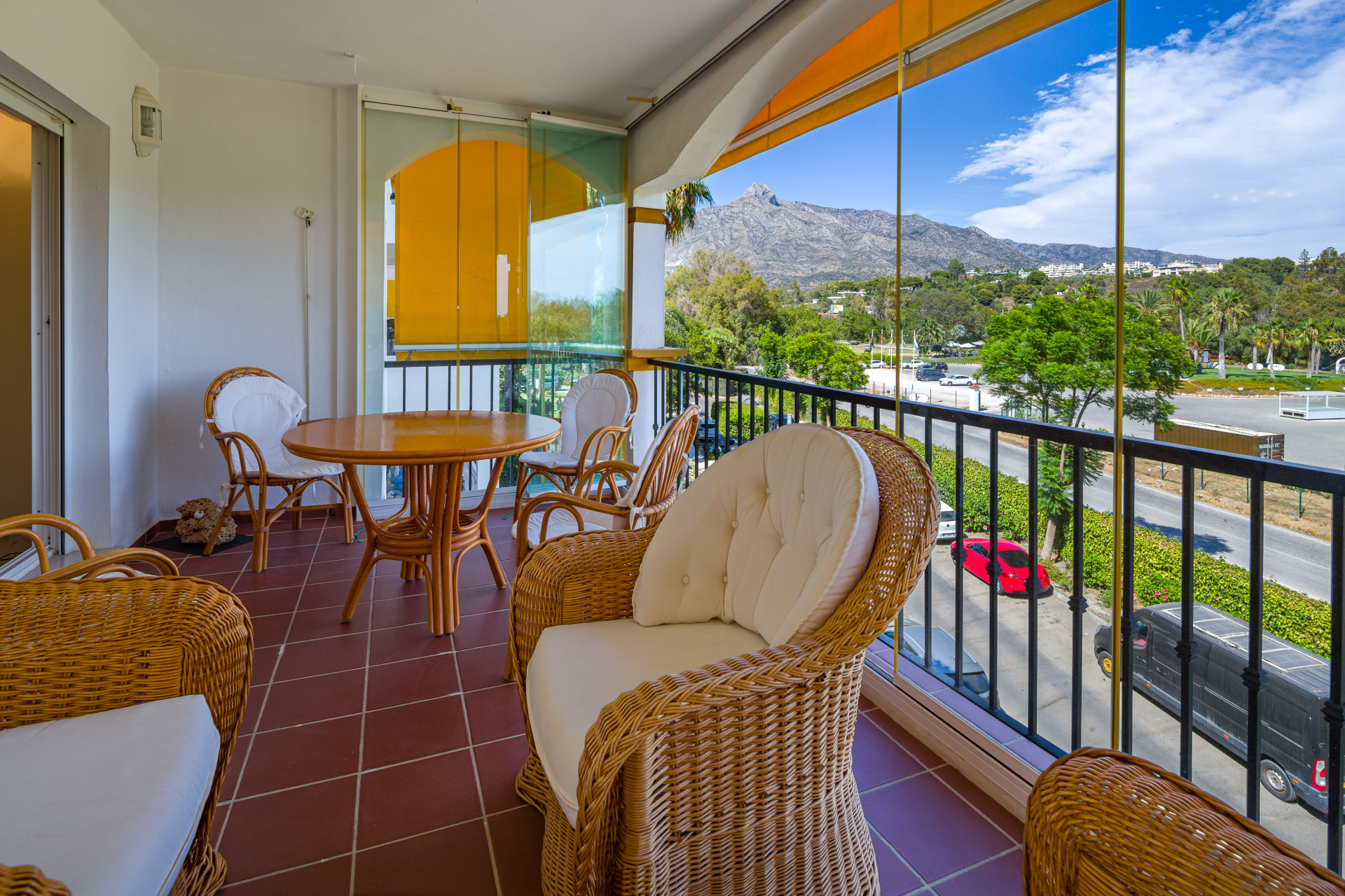 3 Bedroom Apartment in Marbella - Photo 8