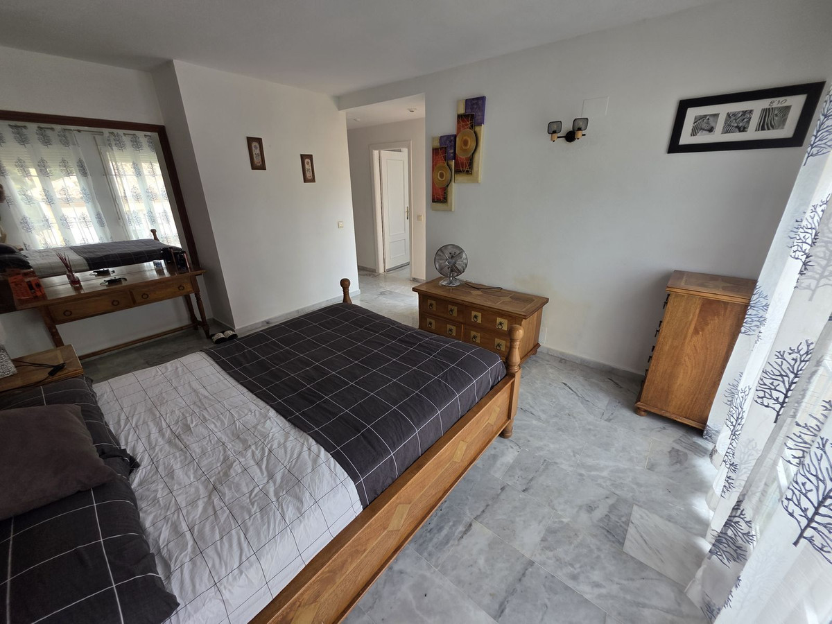 3 Bedroom Villa in San Pedro de Alcántara - Photo 19