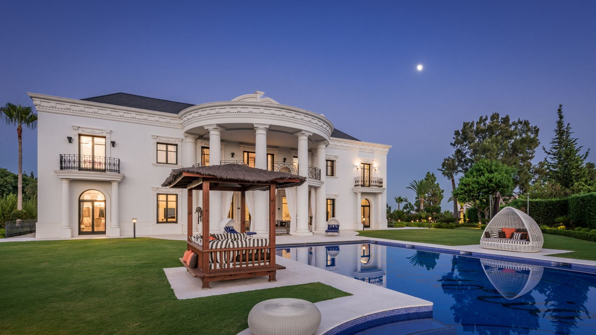 7 Bedroom Villa in Marbella - Photo 46