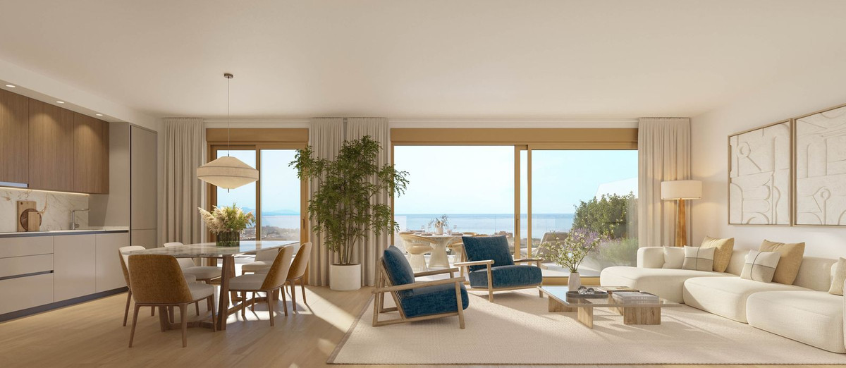 3 Bedroom Apartment in Torremolinos - Photo 6