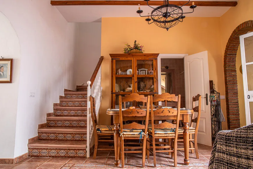 5 Bedroom Townhouse in Jimena de la Frontera - Photo 3