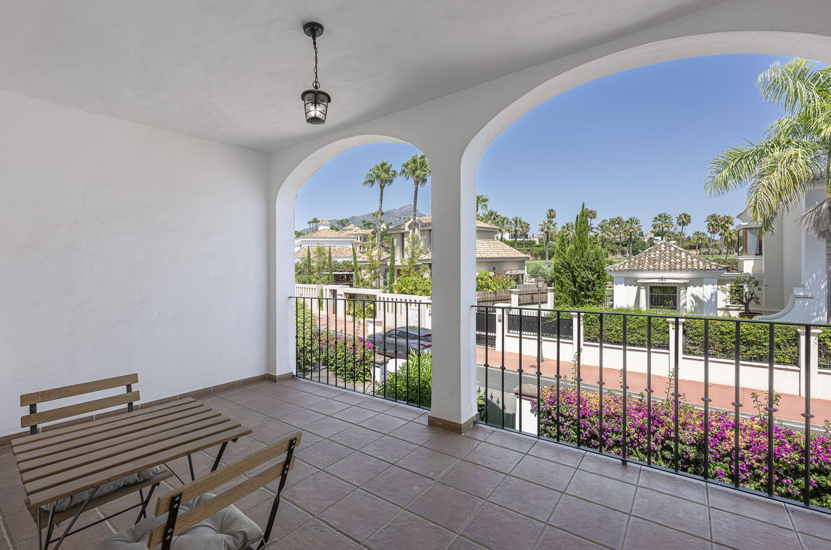 4 Bedroom Townhouse in Marbella - Photo 20