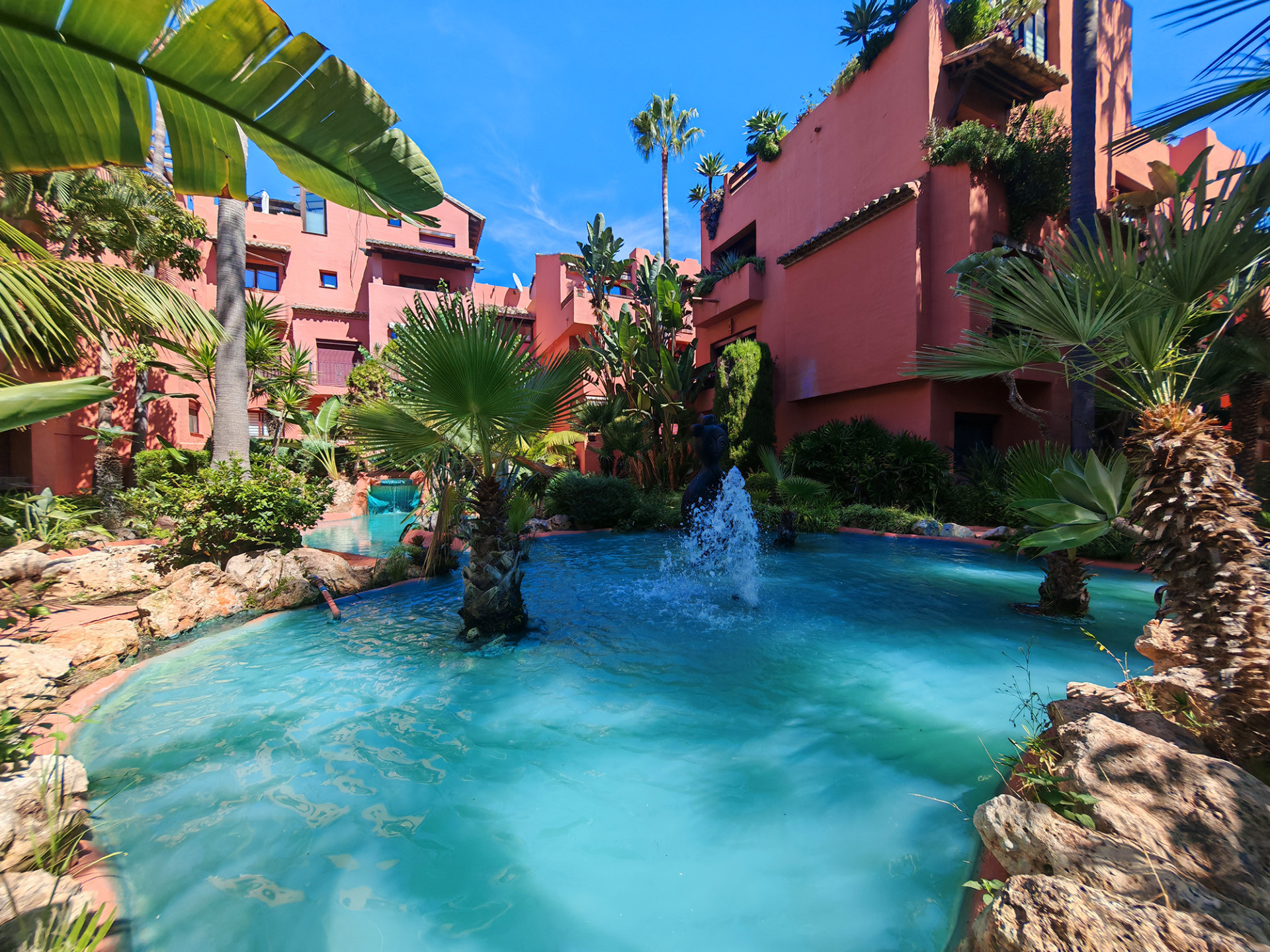 3 Bedroom Apartment in Marbella - Photo 4
