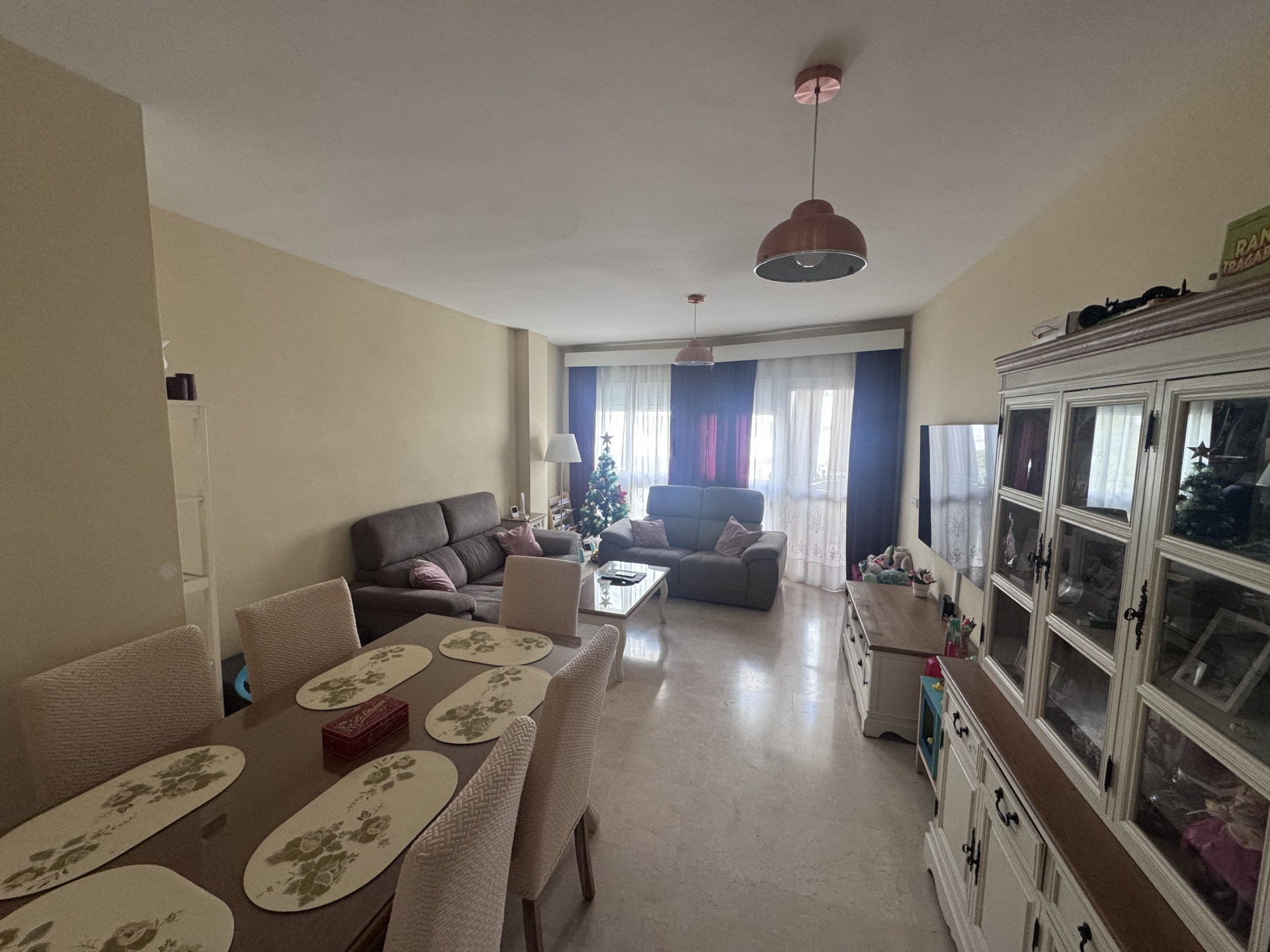 4 Bedroom Apartment in Estepona - Photo 6