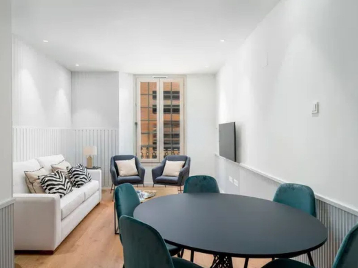 3 Bedroom Penthouse in Málaga - Photo 9