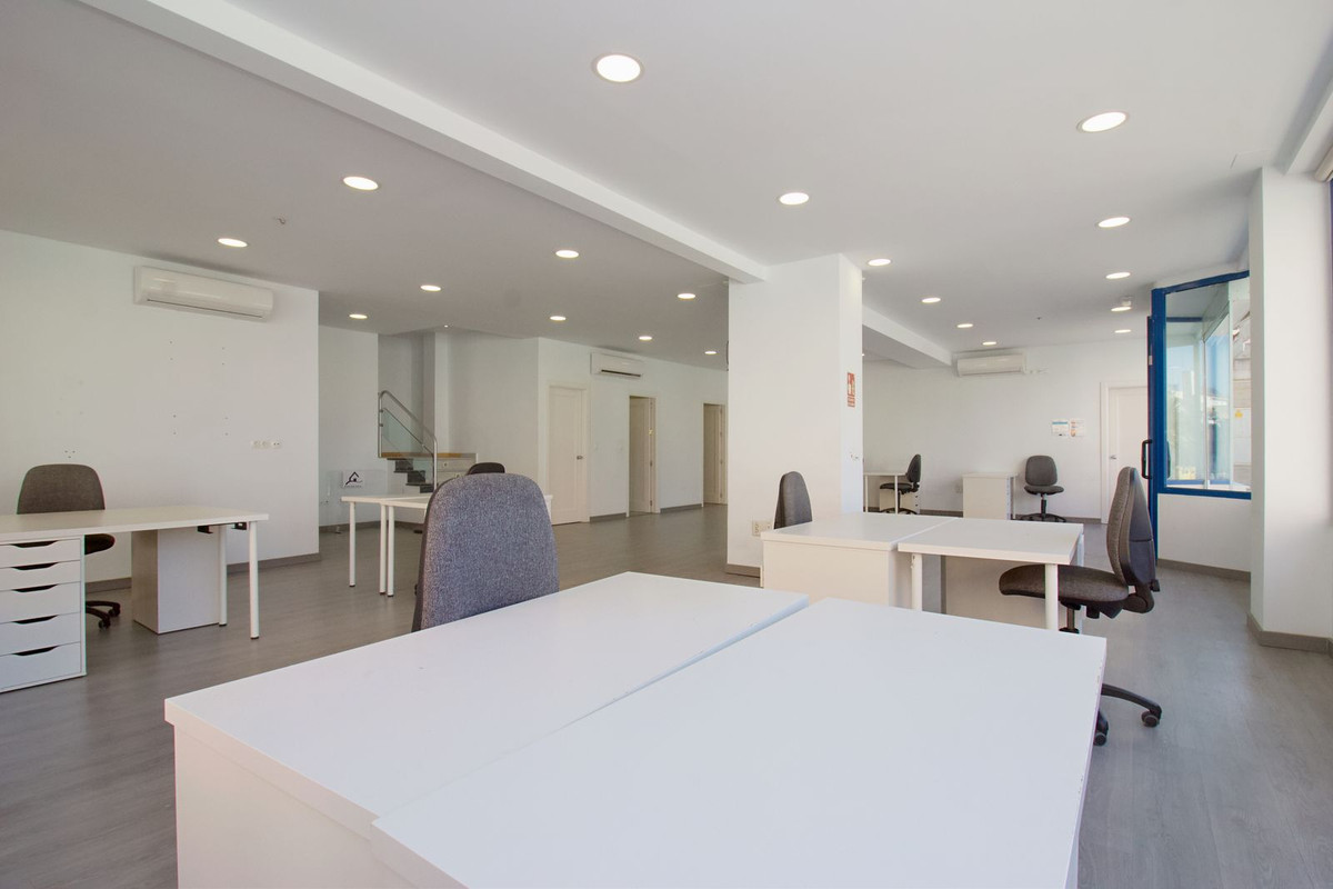 Locale commerciale a Malaga, Spagna – Foto 13