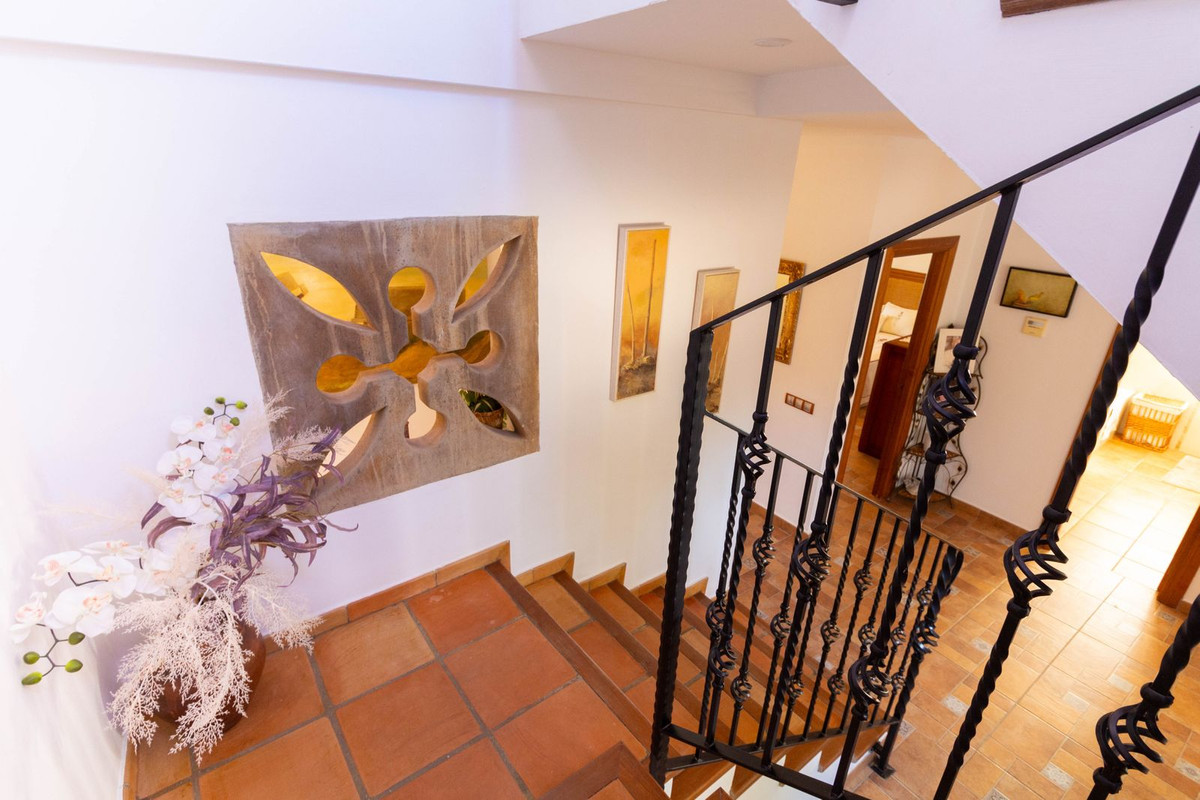 4 Bedroom Country house in Mijas - Фото 31