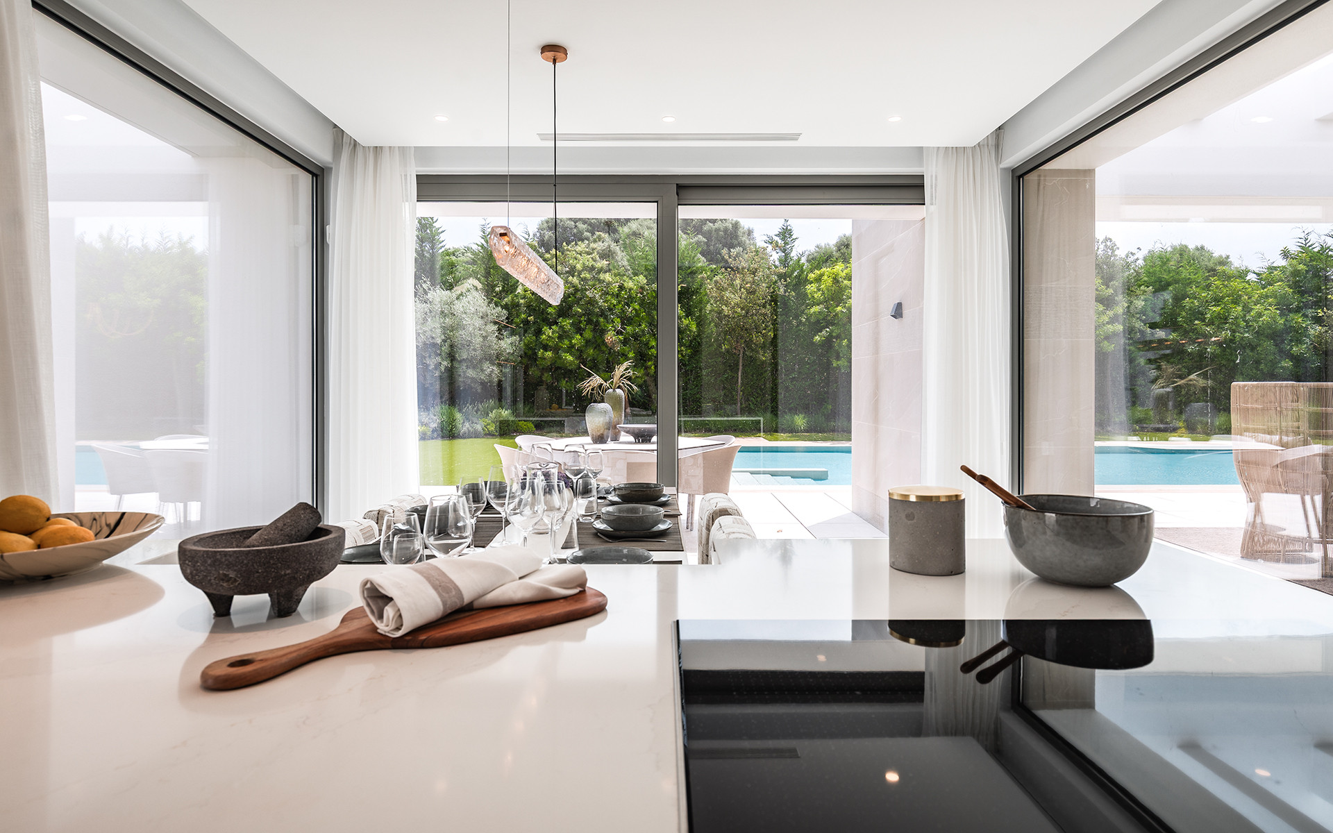 5 Bedroom Villa in Estepona - Photo 9