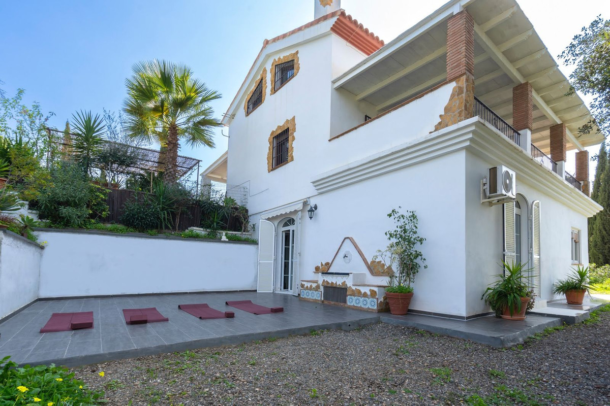 3 Bedroom Villa in Coín - Photo 3