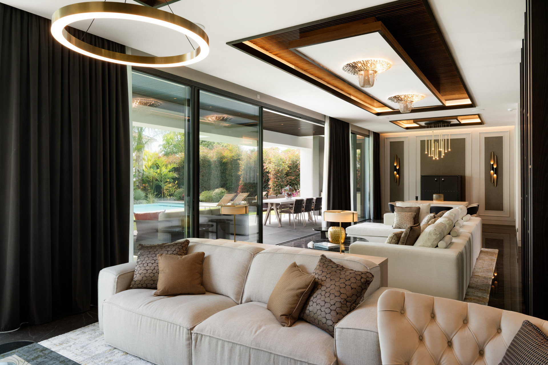 5 Bedroom Villa in Marbella - Photo 10