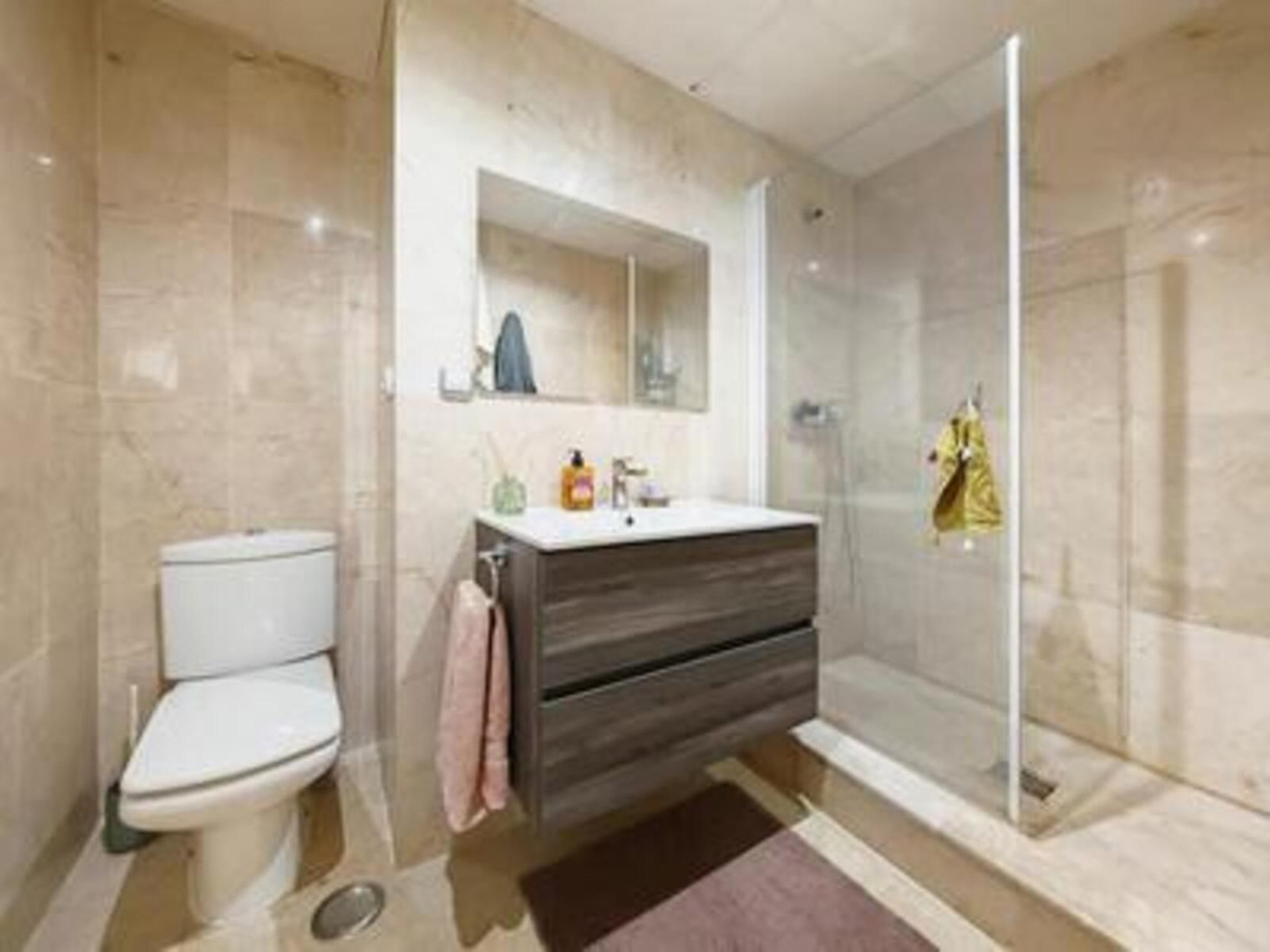2 Bedroom Apartment in Benahavís - Foto 11