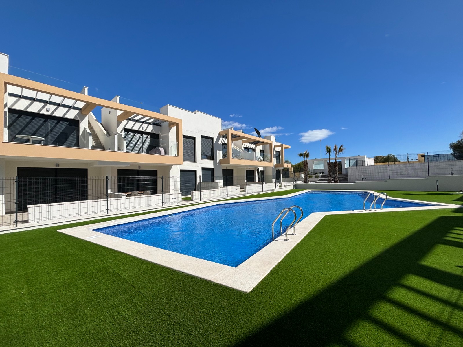 Apartamento com 2 quartos com piscina em Alicante, Espanha – Foto 19