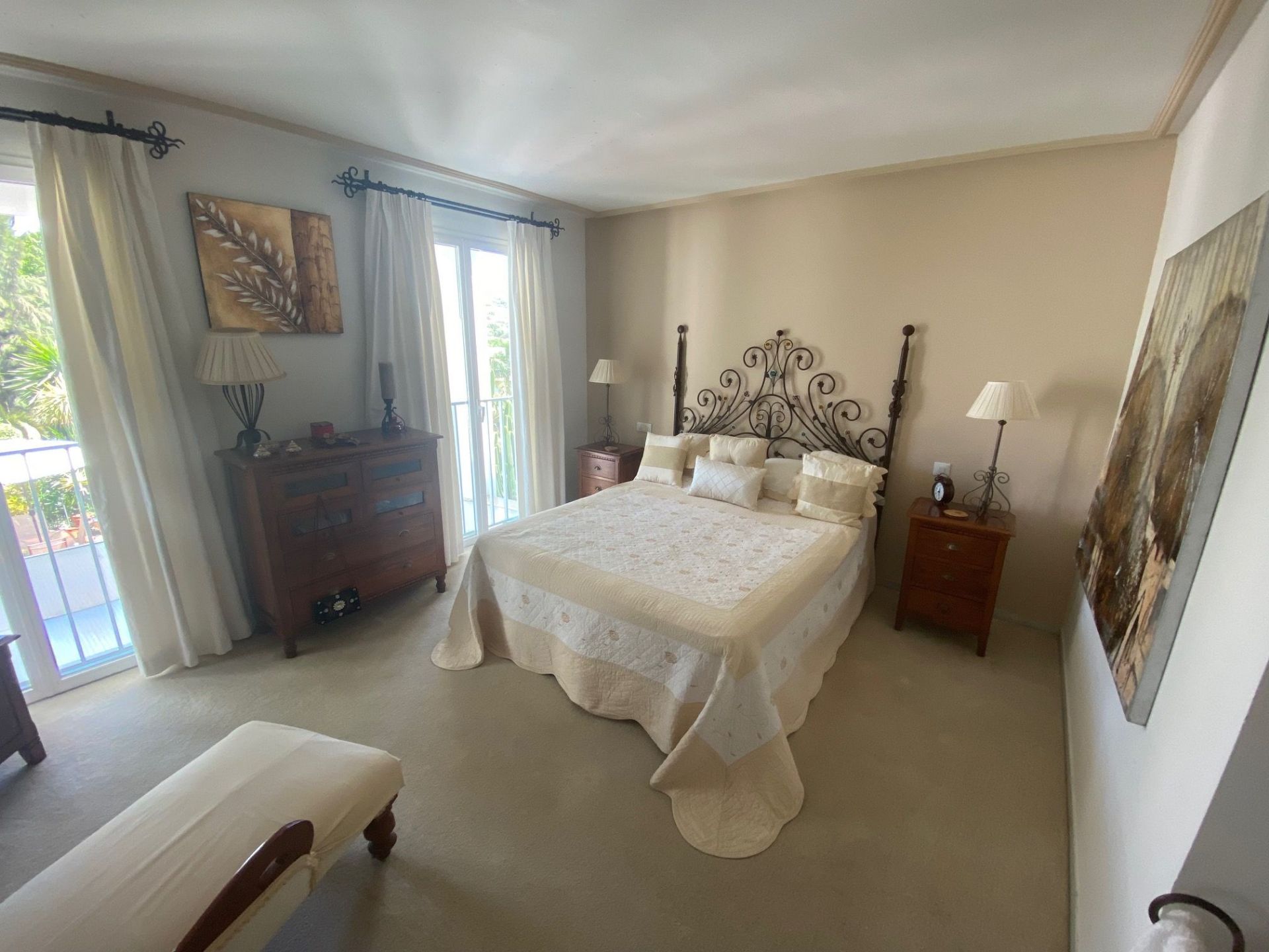 2 Bedroom Apartment in Estepona - Photo 7
