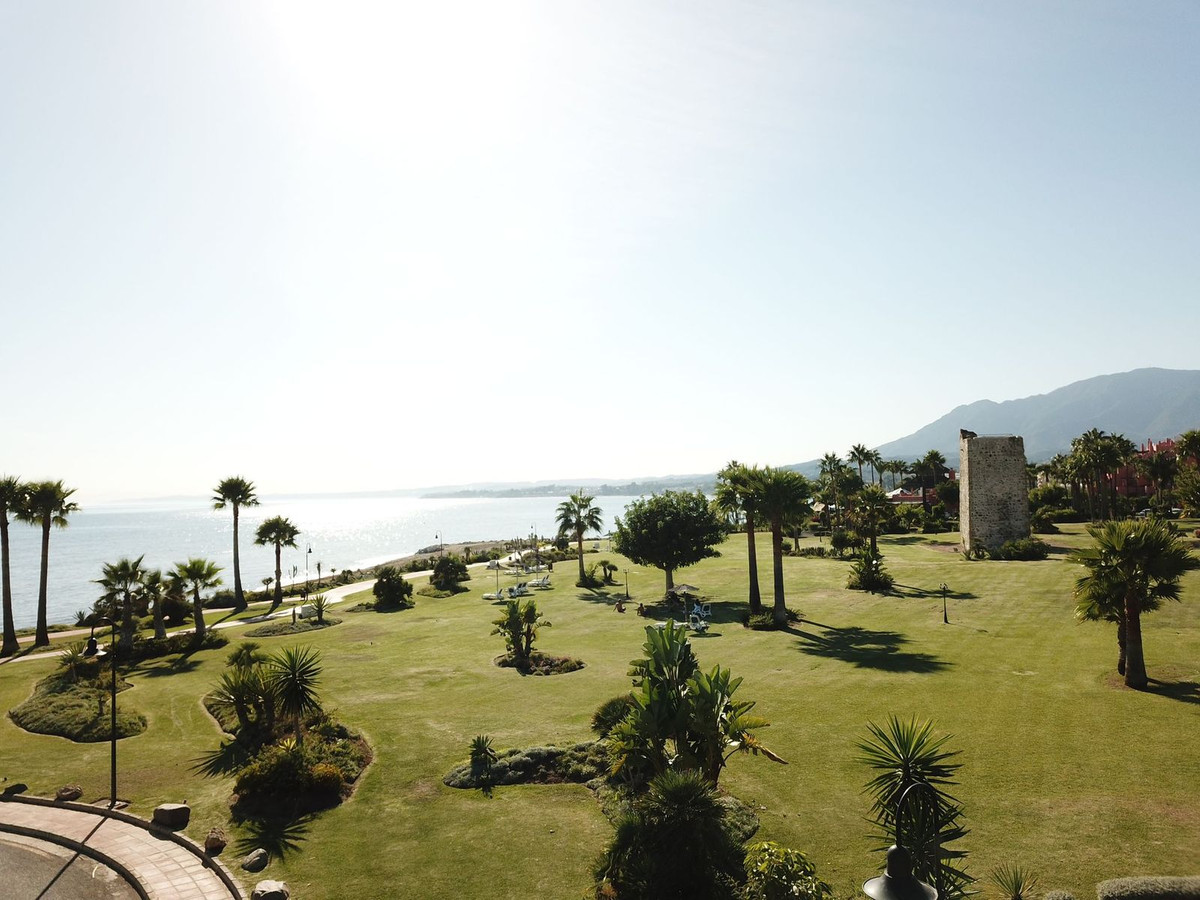 3 Bedroom Penthouse in Estepona - Фото 48