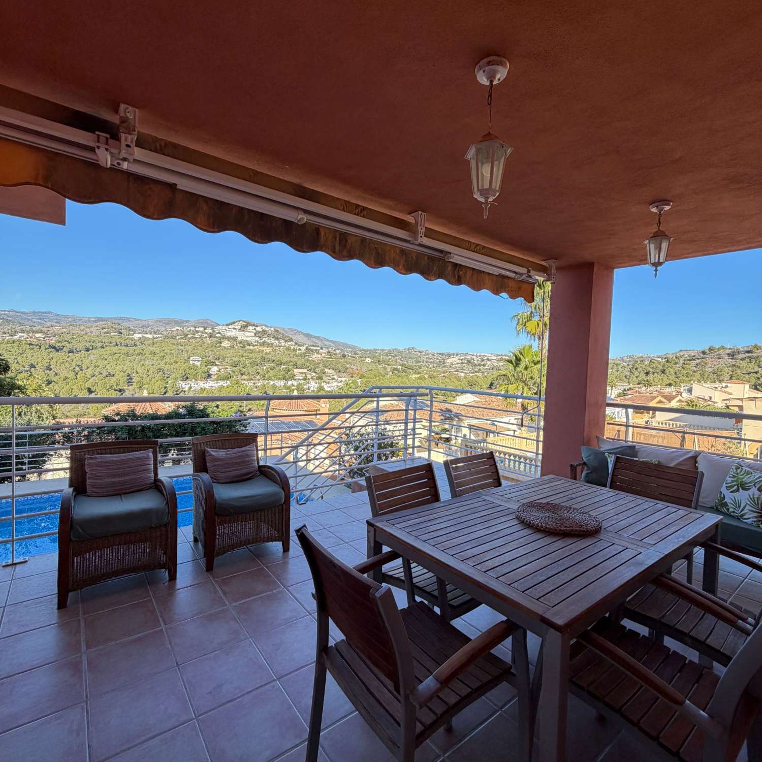 Moradia com 4 quartos com piscina em Alicante, Espanha – Foto 4