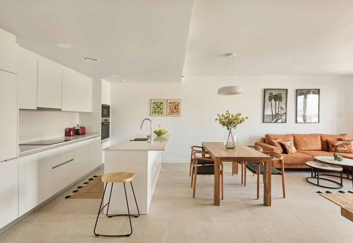 2 Bedroom Apartment in Estepona