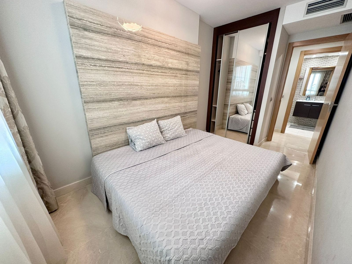 3 Bedroom Apartment in San Pedro de Alcántara - Photo 11