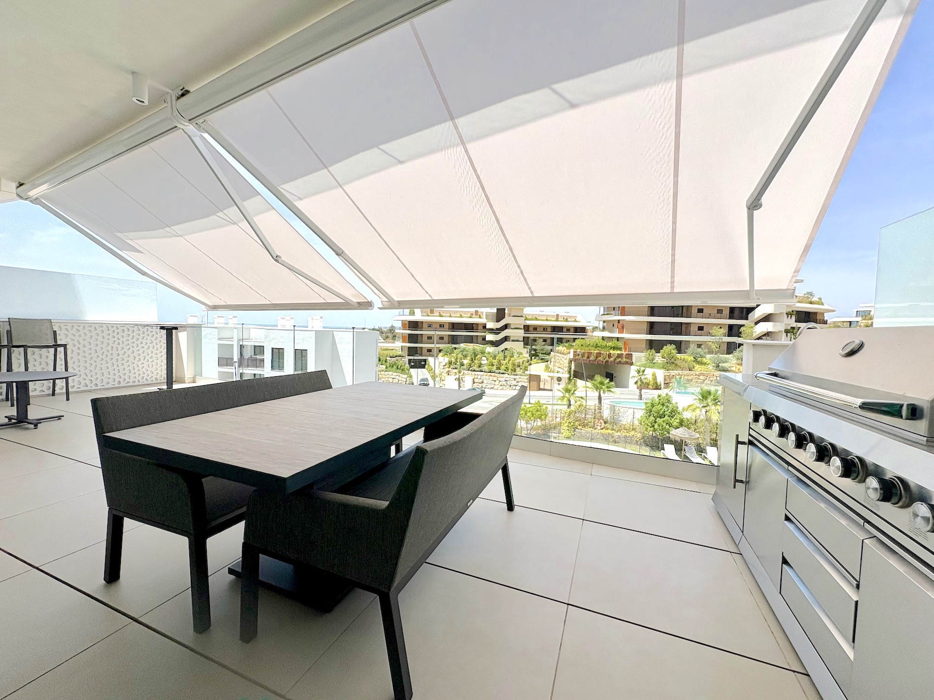 2 Bedroom Apartment in Benalmádena - Photo 38