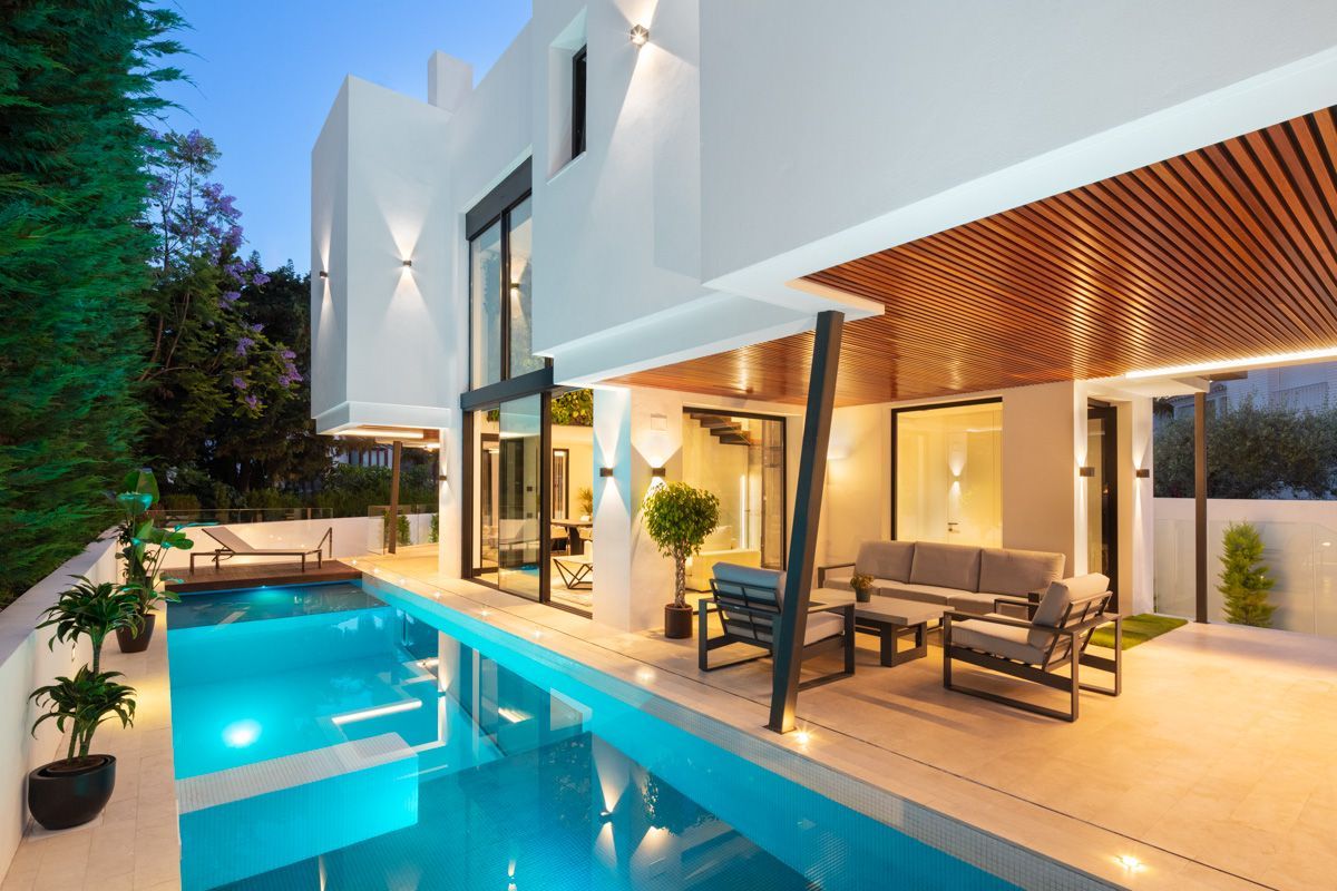 5 Bedroom Villa in Marbella - Photo 12