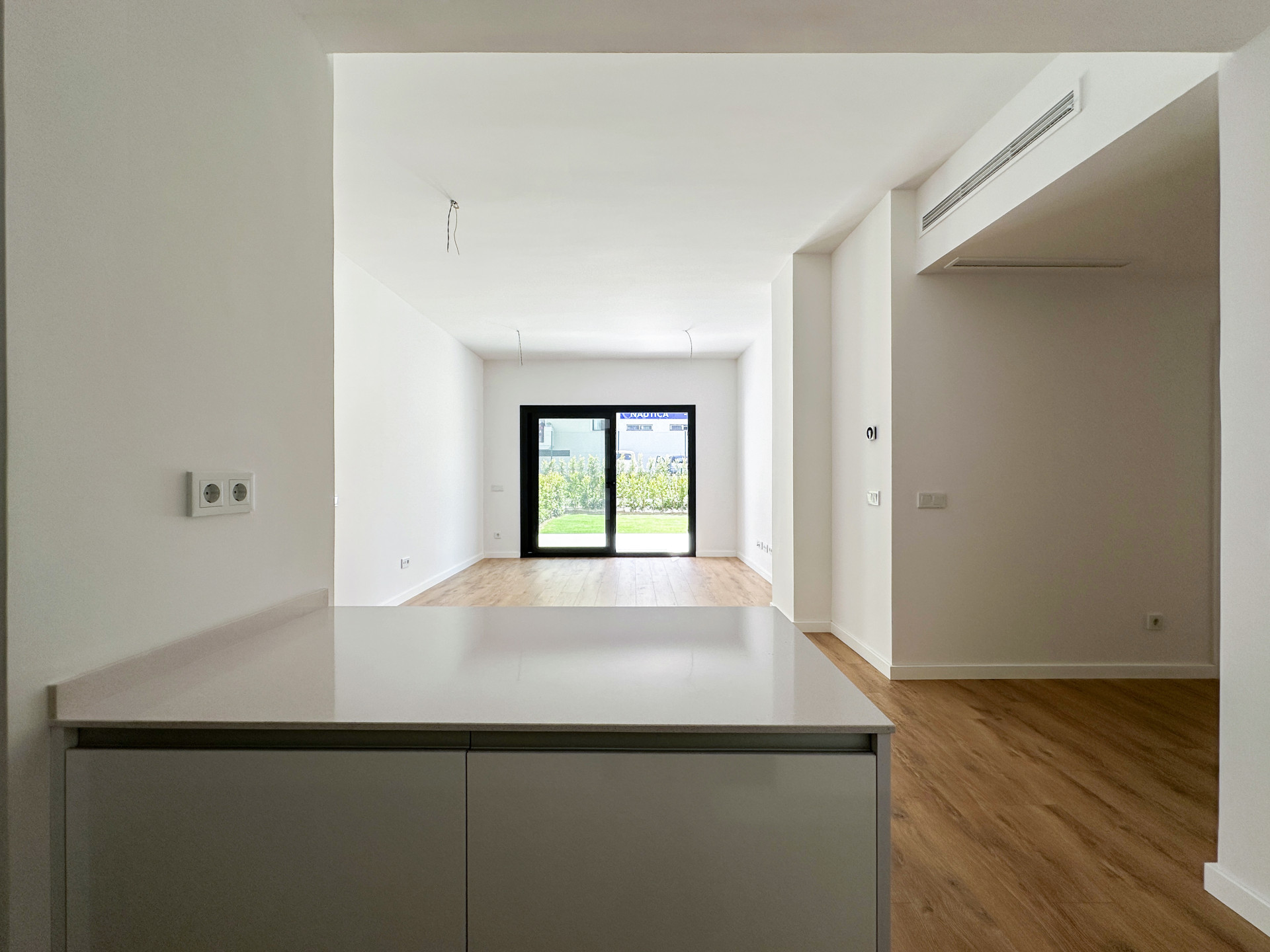 2 Bedroom Apartment in Estepona - Photo 10