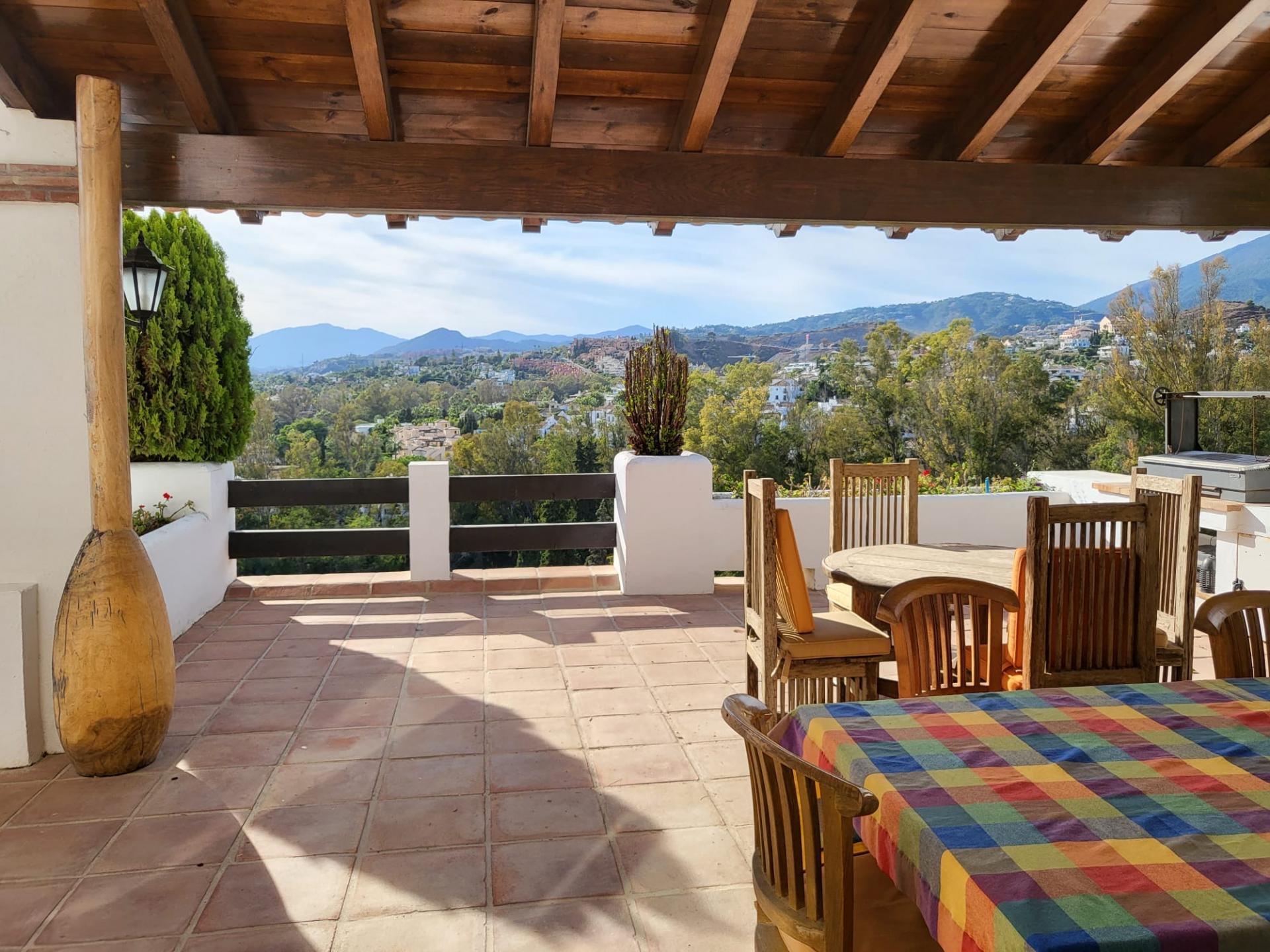 6 Bedroom Villa in Marbella - Photo 16