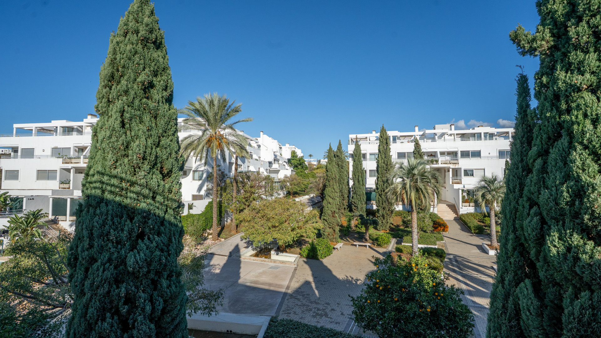 2 Bedroom Penthouse in Mijas - Photo 23