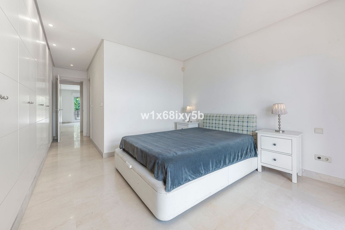 2 Bedroom Apartment in Marbella - Foto 17