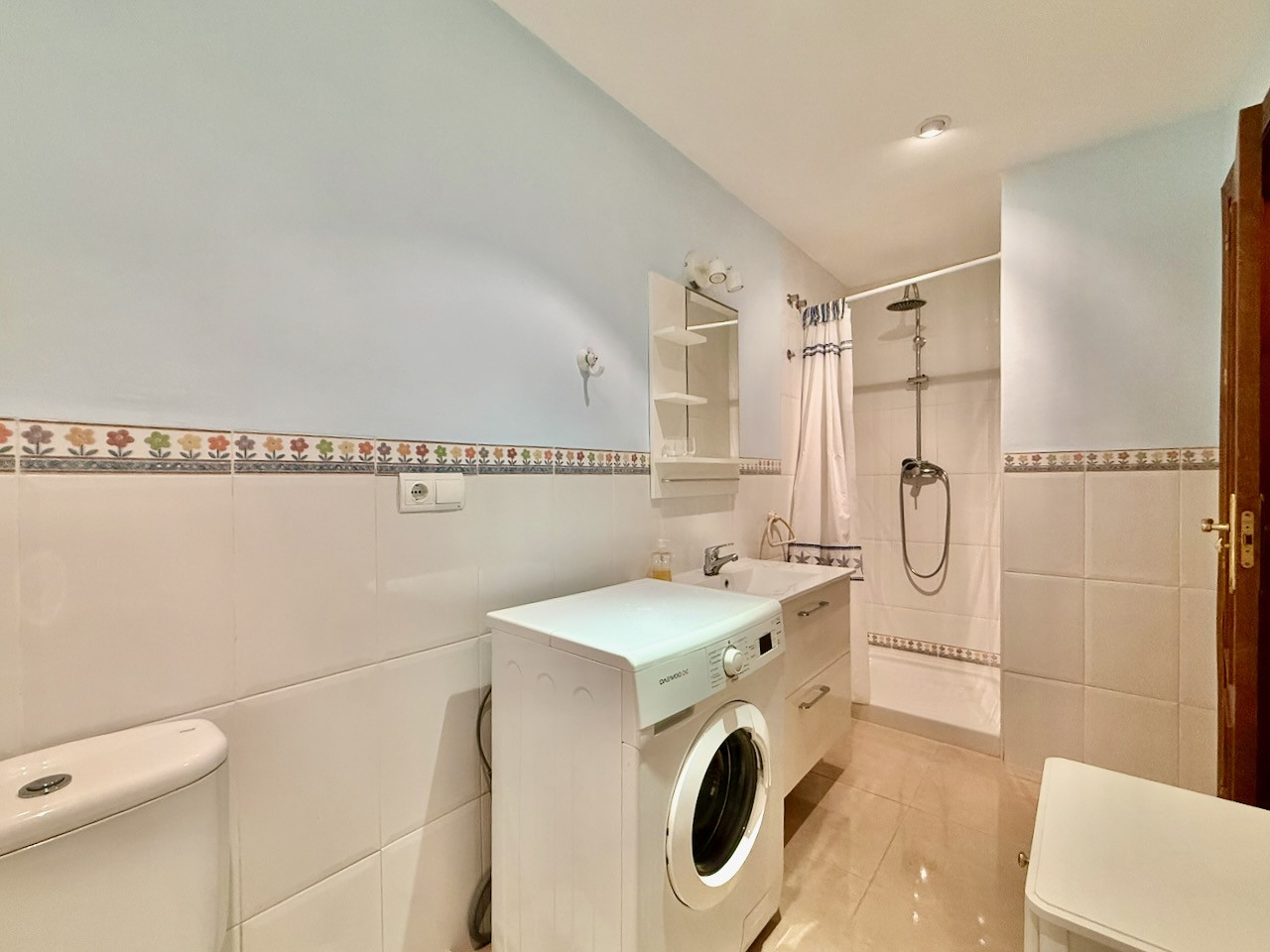 5 Bedroom Villa in La Duquesa - Photo 40