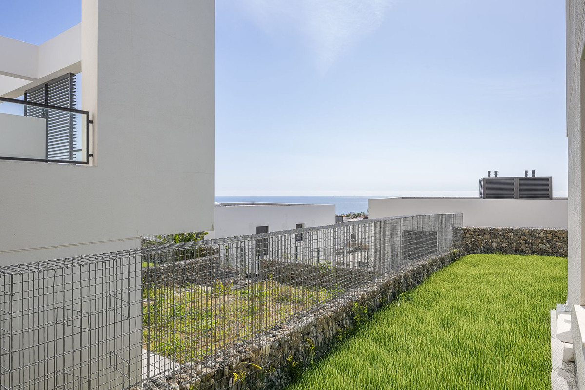 3 Bedroom Townhouse in Mijas - Photo 23
