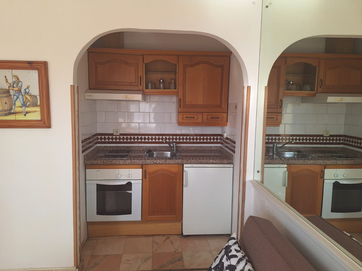 Apartment in Torremolinos - Photo 3