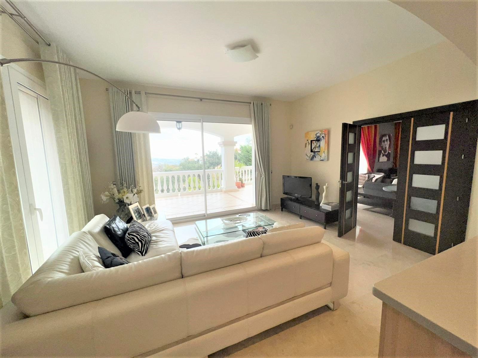 6 Bedroom Villa in Mijas - Photo 7