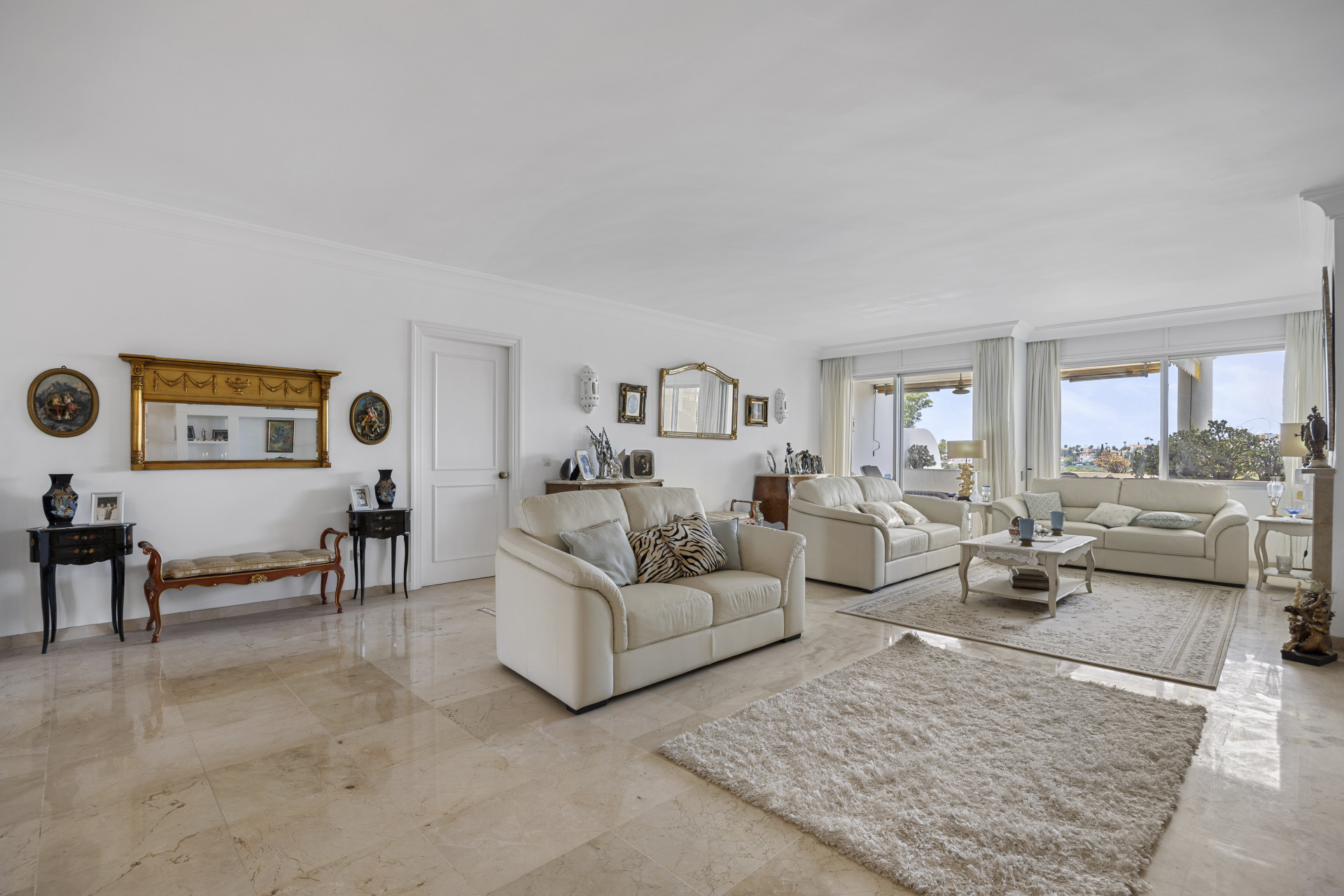 2 Bedroom Apartment in San Pedro de Alcántara - Photo 5