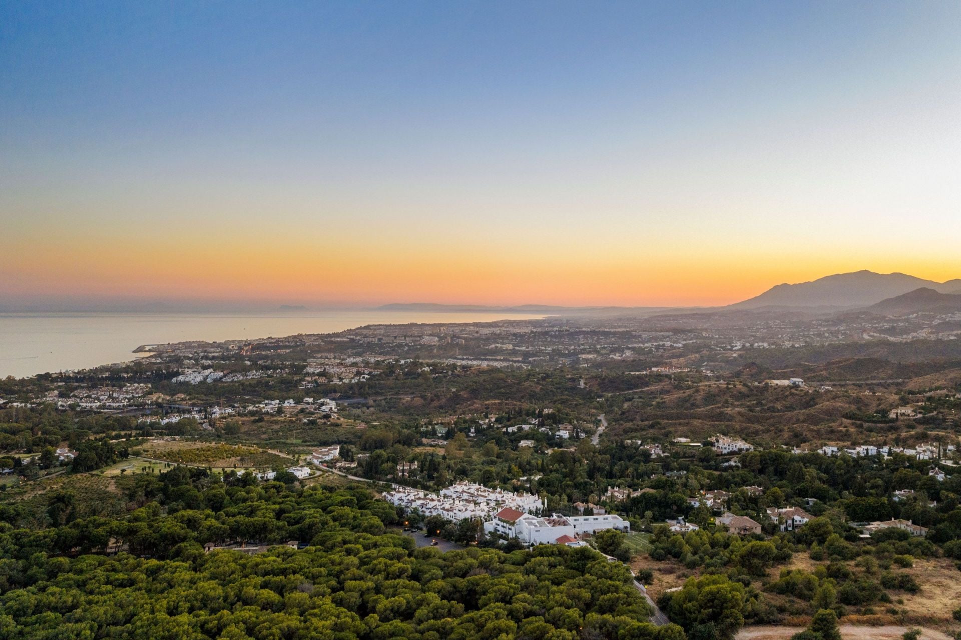 3 Bedroom Villa in Marbella - Photo 4