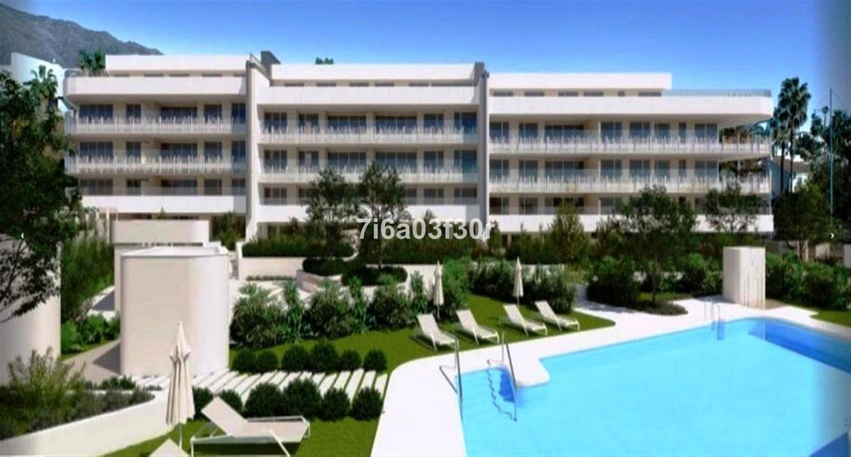 4 Bedroom Penthouse in San Pedro de Alcántara - Photo 3