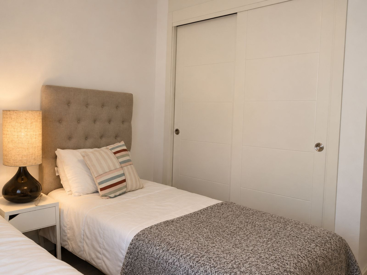 3 Bedroom Apartment in Marbella - Photo 18