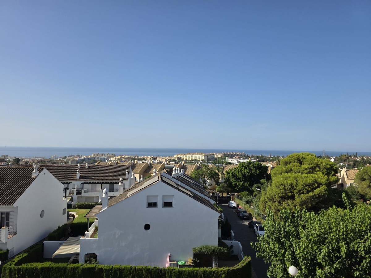4 Bedroom Townhouse in Marbella - Photo 19