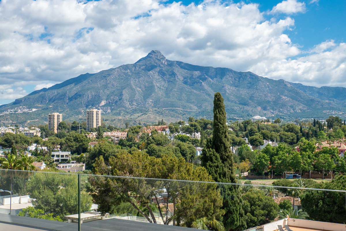 3 Bedroom Apartment in Marbella - Photo 37